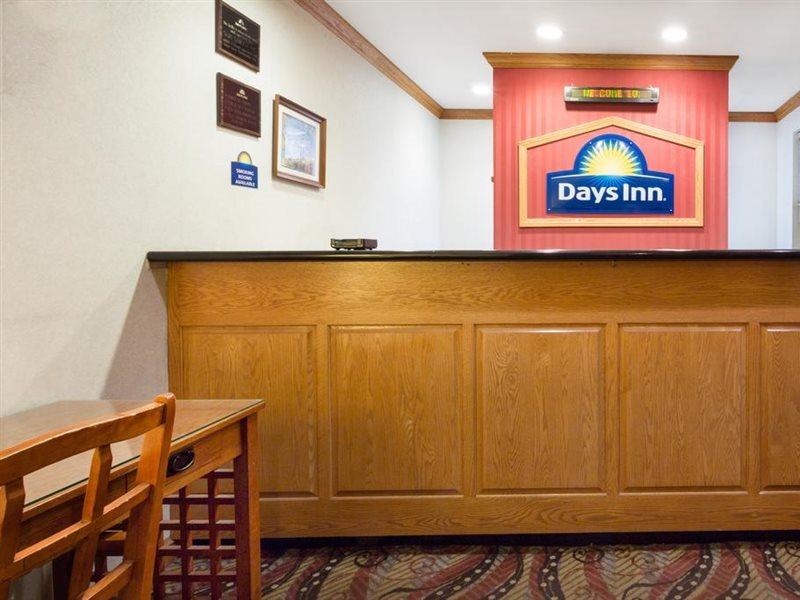 Days Inn By Wyndham Lexington Exterior foto